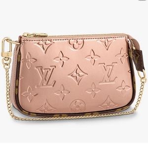 Louis Vuitton Mini Pochette Accessories